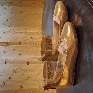 Nine West girls dress shoes.